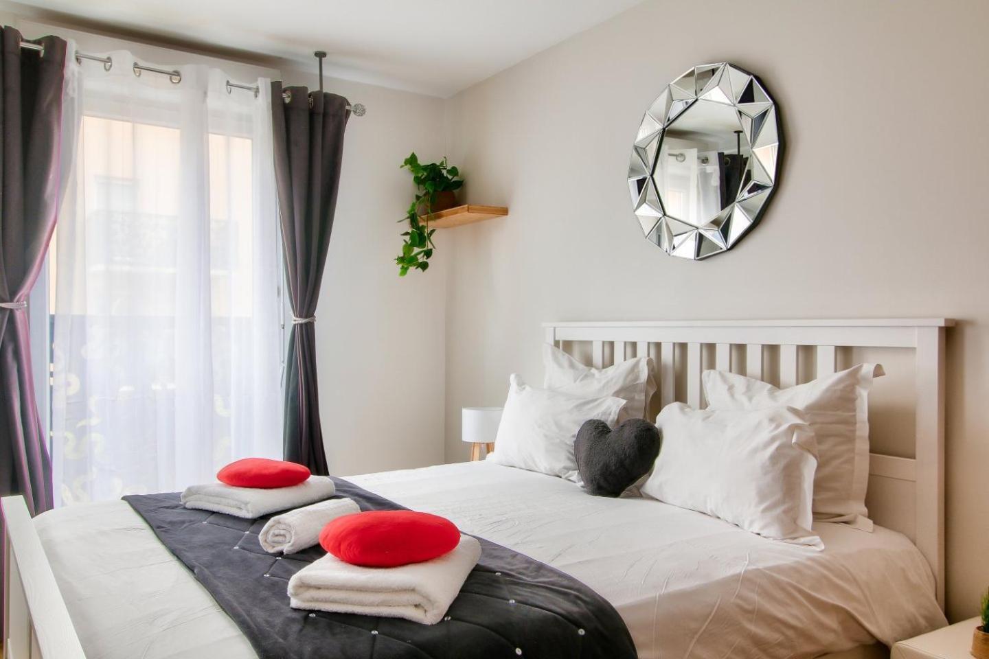 123Home - Suite & Spa Xl モンテヴラン エクステリア 写真
